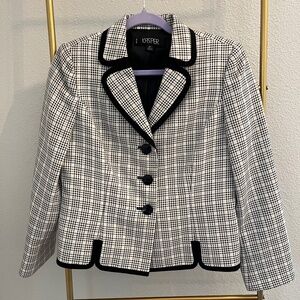 Kasper blazer black and white with buttons petite size S lovely
